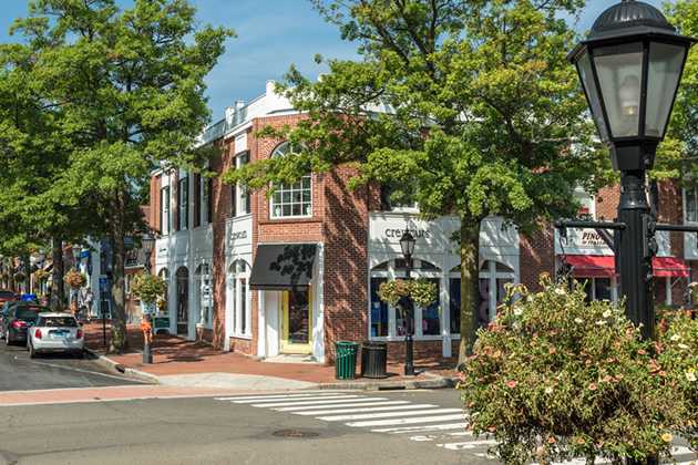 New Canaan Community Unites in Mourning for Senior’s Sudden Loss