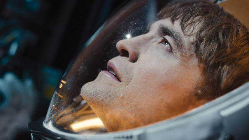 Robert Pattinson’s Wild Ride in Bong Joon-ho’s Mickey 17 Trailer
