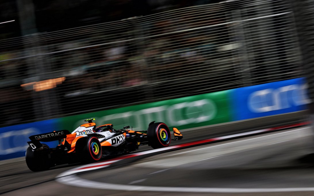 Norris Secures Thrilling Pole Position at Singapore GP Qualifying