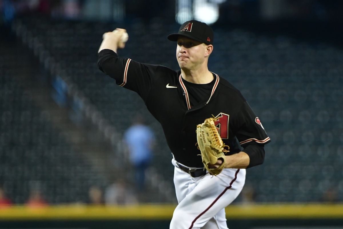 Blue Jays Shake Up Roster with De Geus Recall and Nance Option