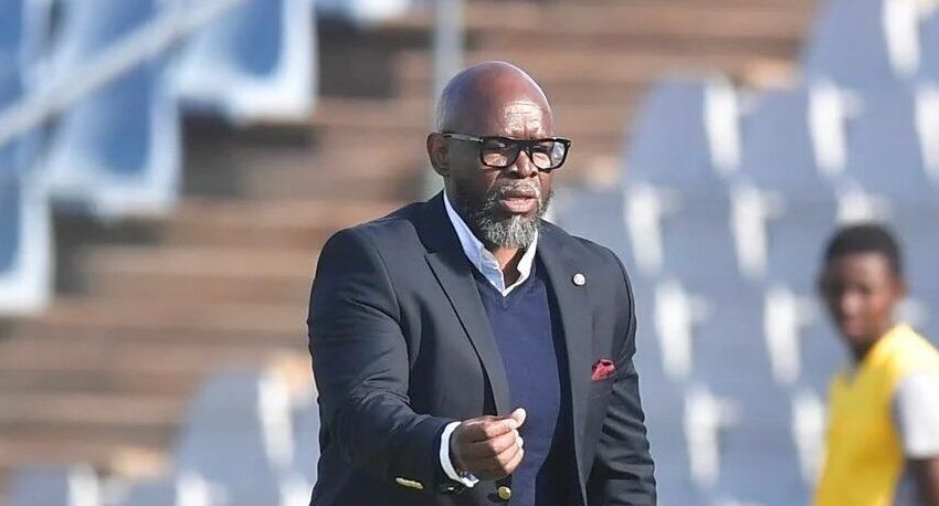 Steve Komphela Shares Wisdom While Pulled Over in R3m Lambo