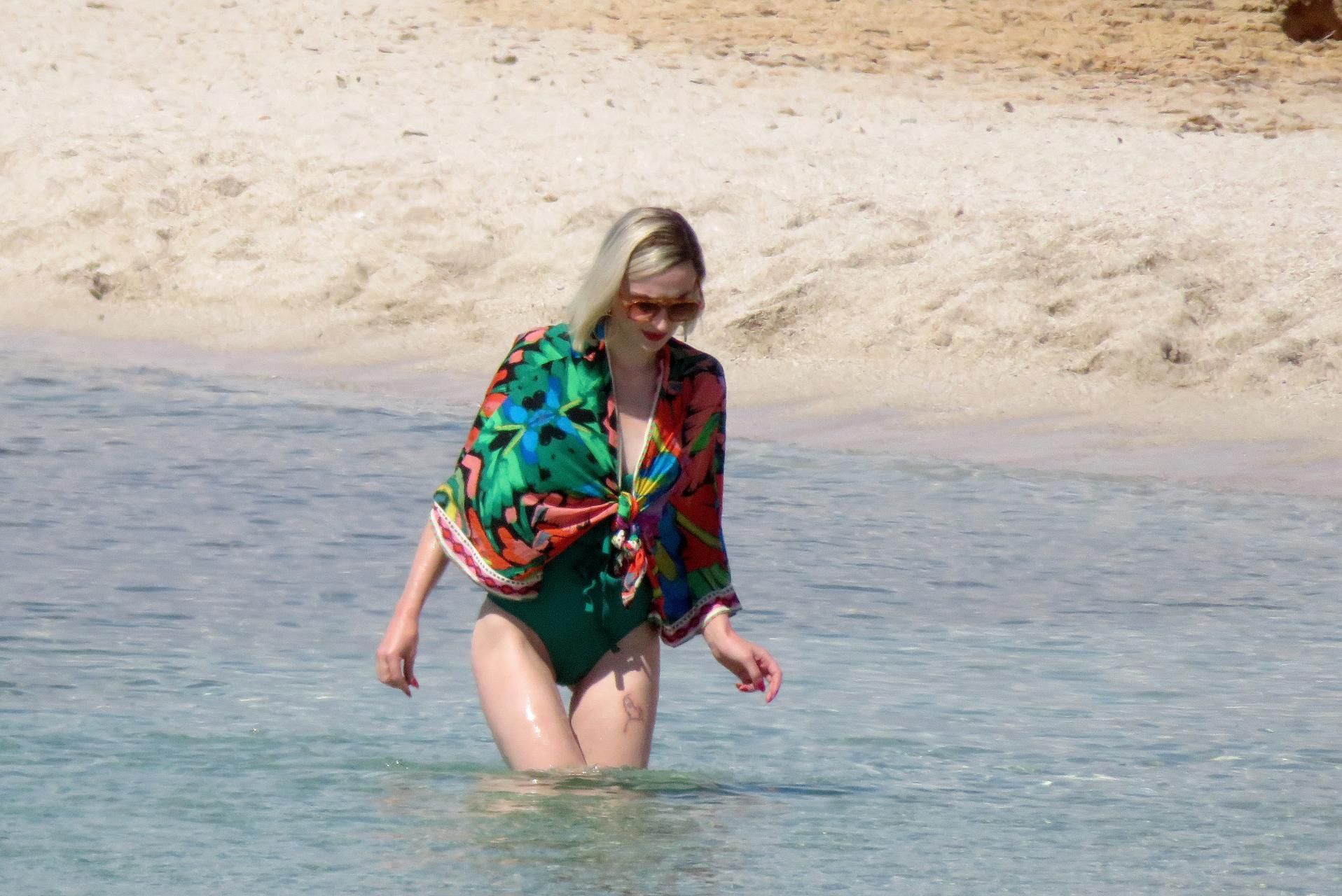 Sophie Turner Champions Justice in Mallorca’s Crime Series Drama