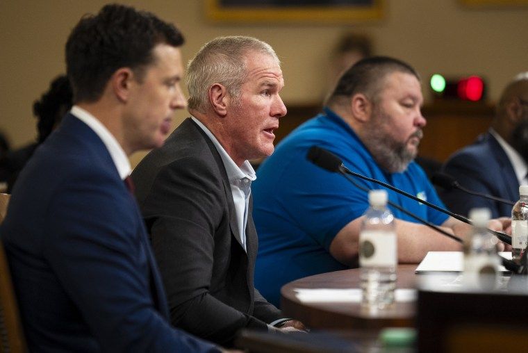 Brett Favre’s Struggles: Parkinson’s Diagnosis and Welfare Controversy