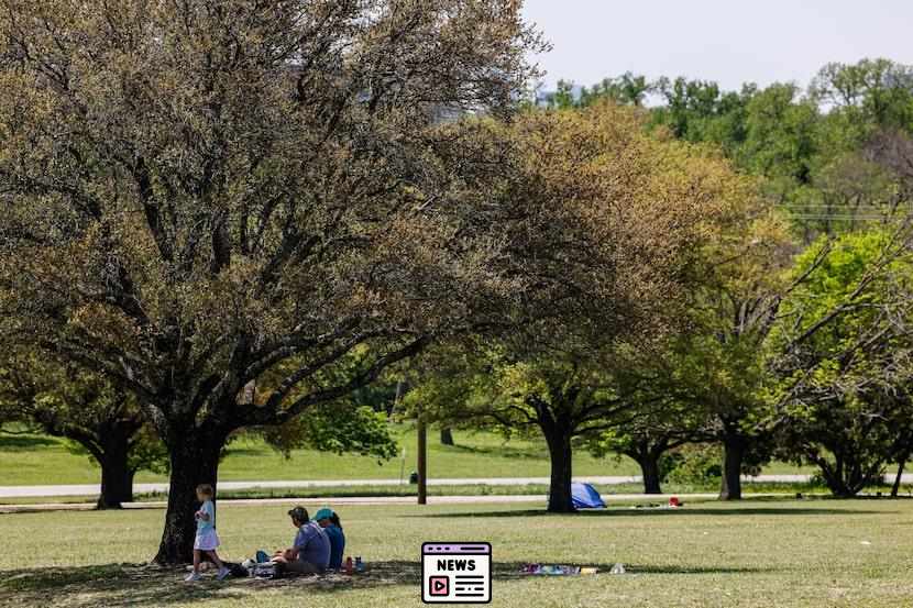 DFW Weekend Weather: Embrace Fall Vibes Amidst Humidity