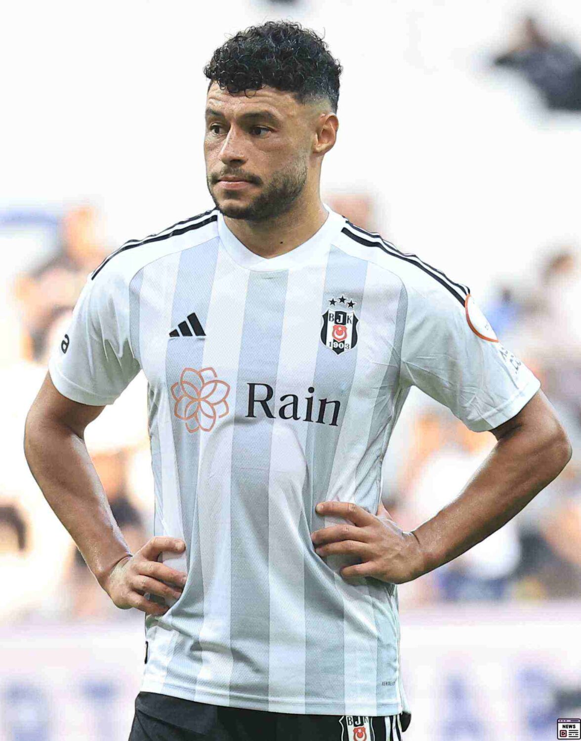 Shattered Dreams: Oxlade-Chamberlain and Ex-Gunners Face Transfer Turmoil
