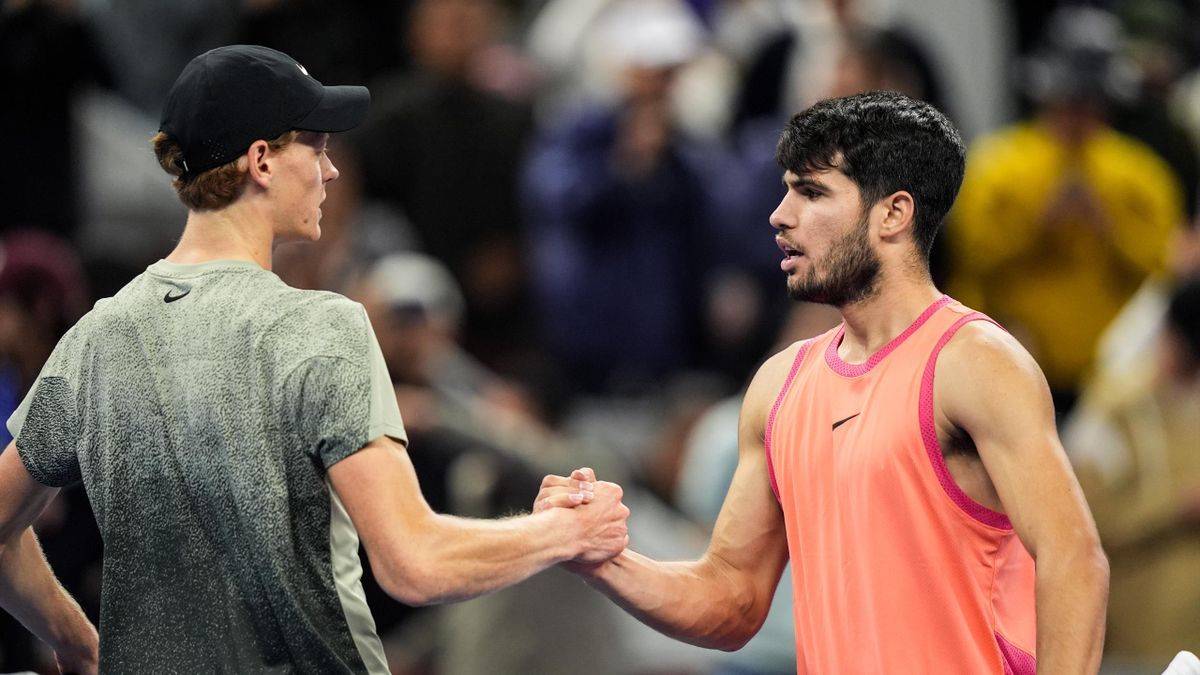 Alcaraz and Monfils Clash in Shanghai Masters Showdown