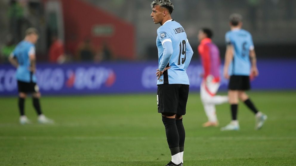 Peru Triumphs 1-0 Against Uruguay in Thrilling Match