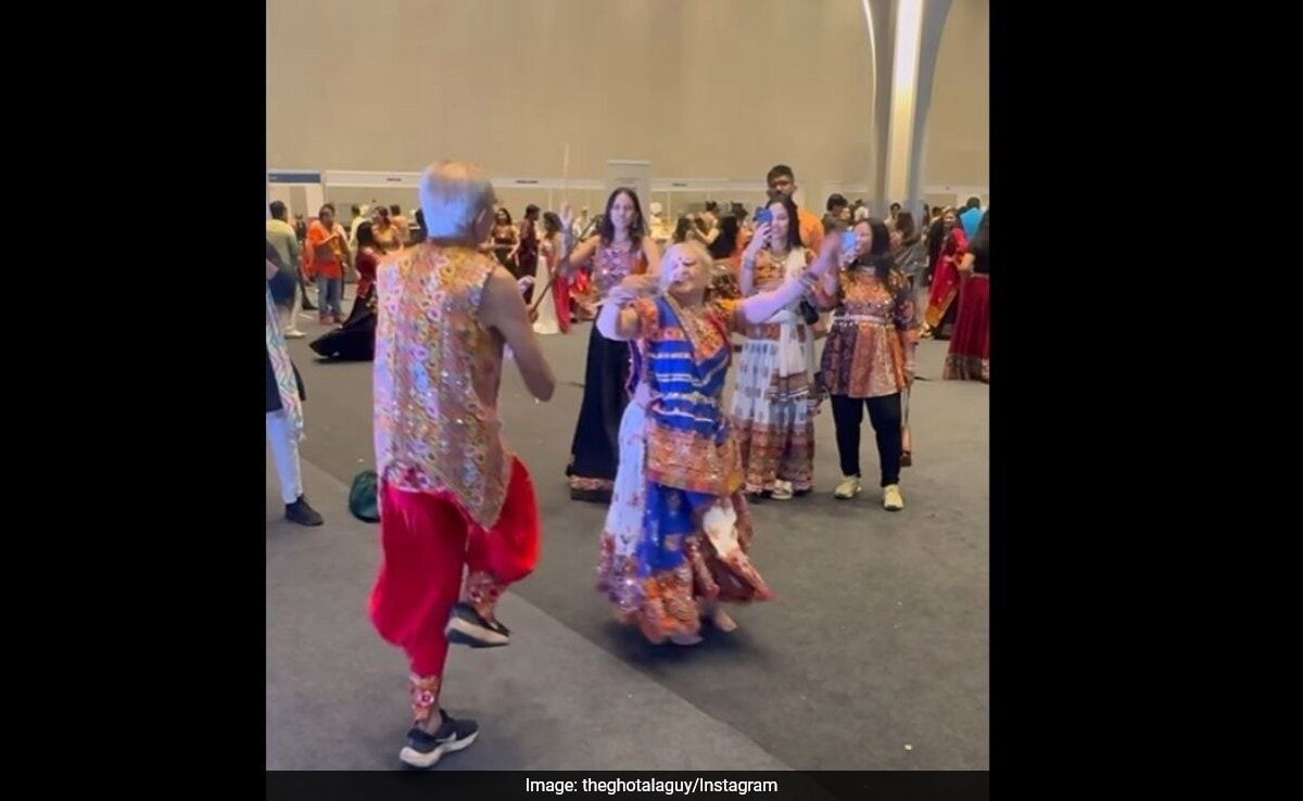 Elderly Couple Dances Their Way into Hearts Online