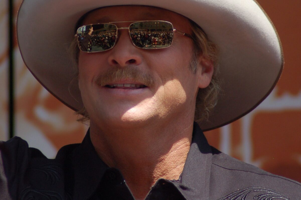 Alan Jackson Attorney Net Worth
