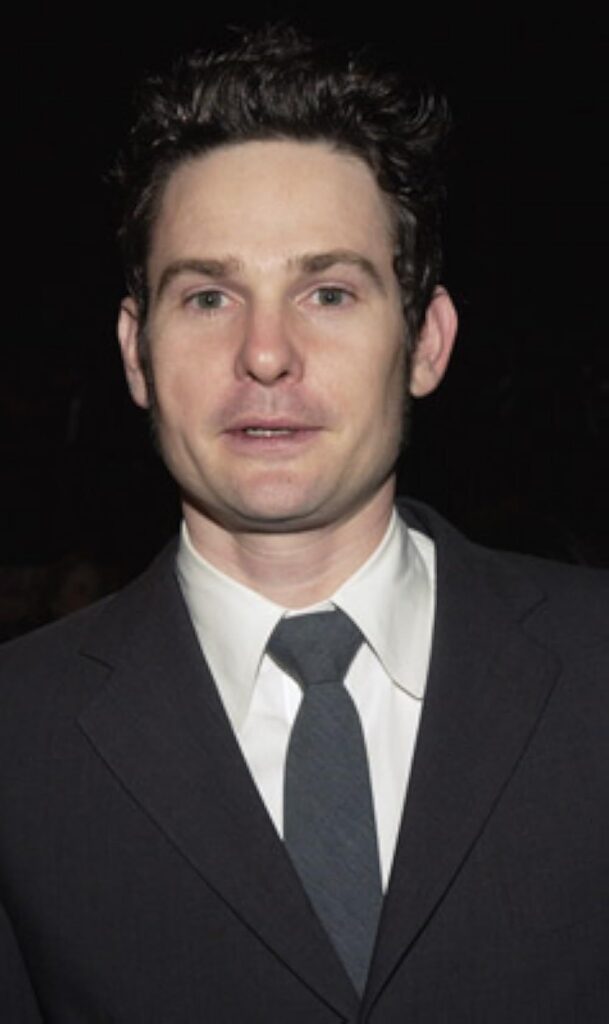 Henry Thomas Net Worth